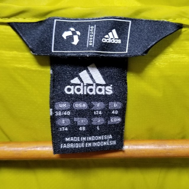 adidas(アディダス)のアディダス adidas ダウンジャケット アウトドア用 メンズのジャケット/アウター(ダウンジャケット)の商品写真