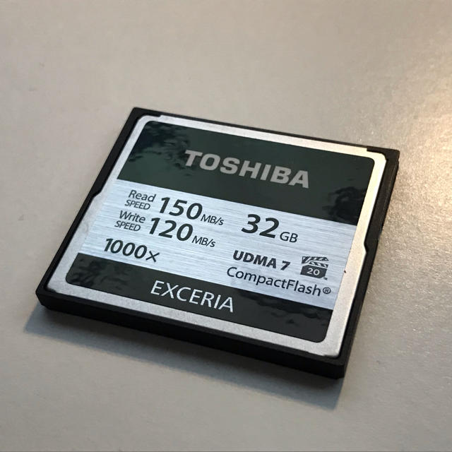 東芝 コンパクトフラッシュ EXCERIA 128GB 未使用品