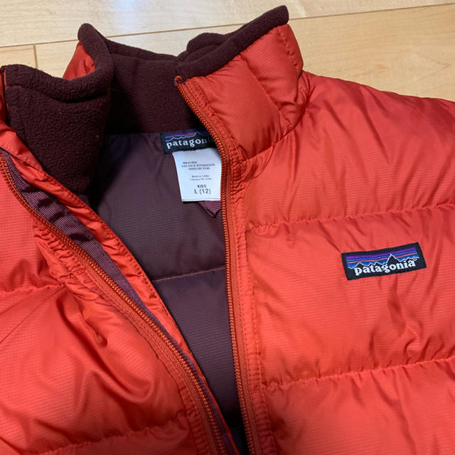 patagonia(パタゴニア)のパタゴニア ダウンジャケット size kids L  P10 レディースのジャケット/アウター(ダウンジャケット)の商品写真