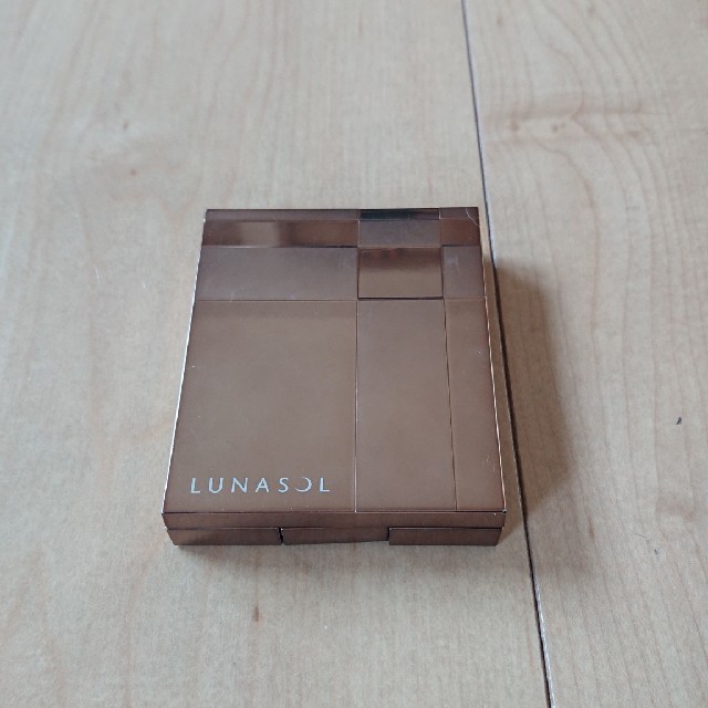 LUNASOL(ルナソル)のLUNASOL アイシャドウ、リブソックスセット コスメ/美容のベースメイク/化粧品(アイシャドウ)の商品写真