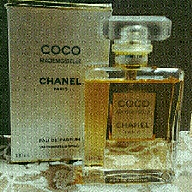 CHANEL(シャネル)のぽよんぬ様専用♡cocoマドモアゼル コスメ/美容の香水(香水(女性用))の商品写真