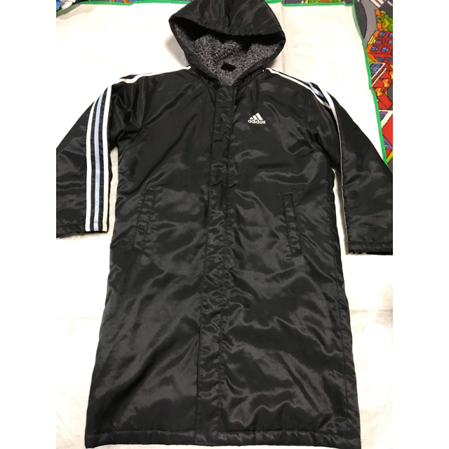 adidas(アディダス)のアディダス ベンチコート キッズ ジュニア 140 キッズ/ベビー/マタニティのキッズ服男の子用(90cm~)(コート)の商品写真