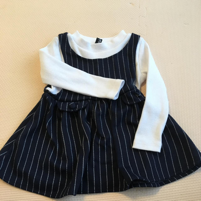 西松屋(ニシマツヤ)のリブニット付きストライプワンピース90 キッズ/ベビー/マタニティのキッズ服女の子用(90cm~)(ワンピース)の商品写真