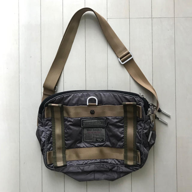 TOUGH(タフ)の肩掛け鞄 レディースのバッグ(ショルダーバッグ)の商品写真