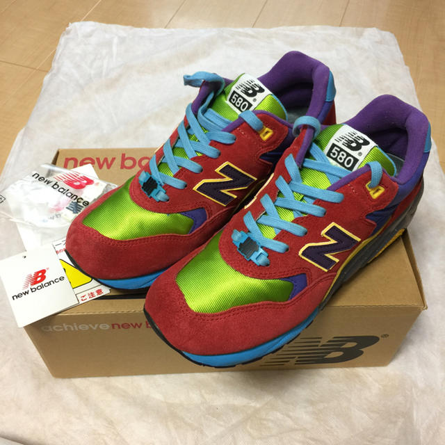 New Balance(ニューバランス)のニューバランス NT580 RD マルチカラー 28cm 一回使用 メンズの靴/シューズ(スニーカー)の商品写真