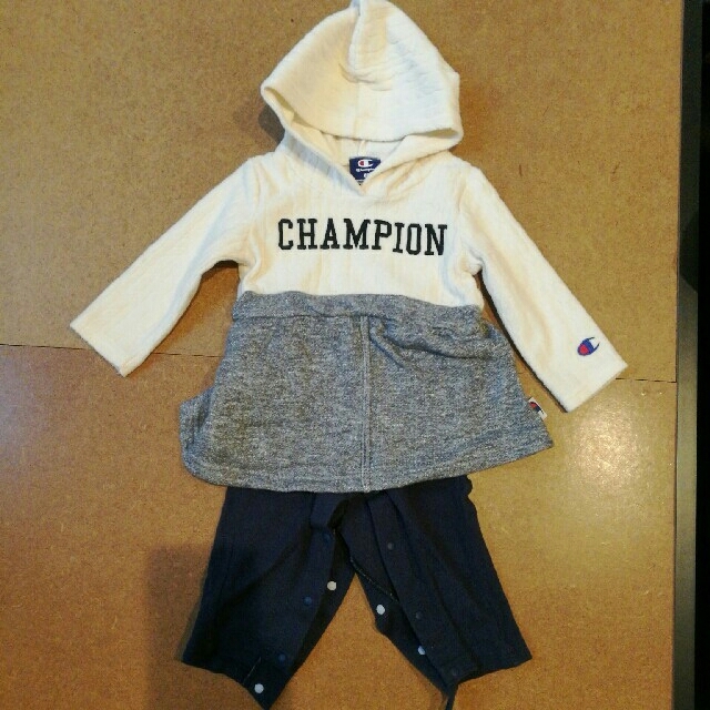 Champion(チャンピオン)の[専用]Championカバーオール キッズ/ベビー/マタニティのベビー服(~85cm)(カバーオール)の商品写真