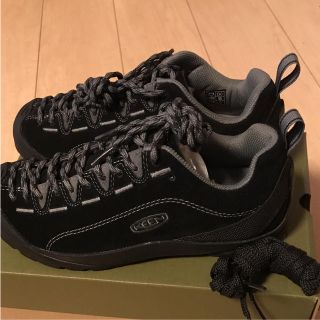 キーン(KEEN)の新品、キーンジャスパー、23.5cm(スニーカー)