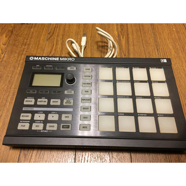 Native Instruments / Maschine Mikro mk1 楽器のDTM/DAW(MIDIコントローラー)の商品写真