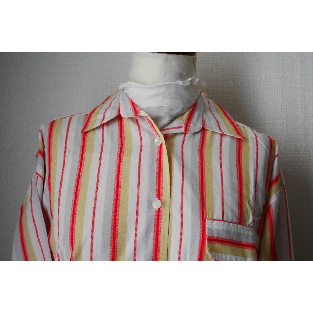 PANAMA BOY(パナマボーイ)のUSED古着 レッド×イエロー ストライプ柄長袖シャツ レディースのトップス(シャツ/ブラウス(長袖/七分))の商品写真