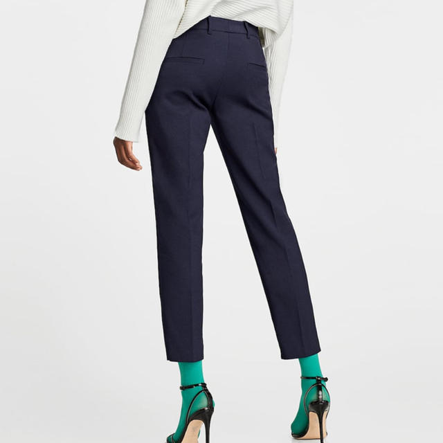 ZARA センタープレスパンツ✩ZARAの通販 by Pn ZARA センタープレス パンツ