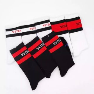 新品 vetements ソックス 二足セット 黒(ソックス)