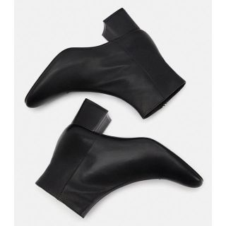 ザラ(ZARA)のZARA  レザーハイヒールアンクルブーツ  ブラック  36(23.4センチ)(ブーツ)