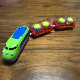 タカラトミー(Takara Tomy)のトミカ プラレール トイストーリー 電車 新幹線 エイリアン (電車のおもちゃ/車)