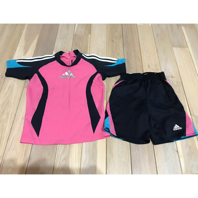 adidas(アディダス)のアディダス トレーニングTシャツ、パンツ 120 キッズ/ベビー/マタニティのキッズ服女の子用(90cm~)(Tシャツ/カットソー)の商品写真