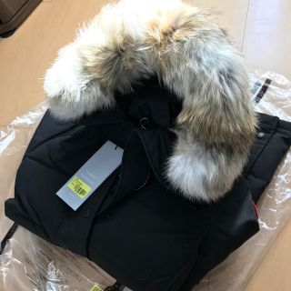 カナダグース(CANADA GOOSE)のカナダグース マッケンジー ☆ブラックSサイズ☆新品未使用(ダウンジャケット)