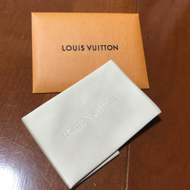 LOUIS VUITTON - Louis Vuitton クリーナー の通販 by uki's shop｜ルイヴィトンならラクマ