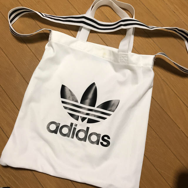 adidas(アディダス)のadidas originals ショルダーバック レディースのバッグ(ショルダーバッグ)の商品写真