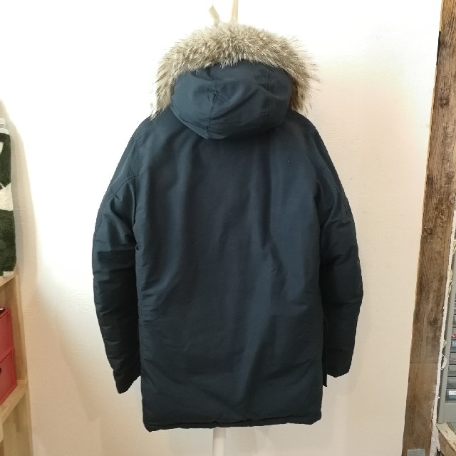 WOOLRICH(ウールリッチ)のウールリッチ　ダウン　ネイビー　メンズ　Ｓサイズ メンズのジャケット/アウター(ダウンジャケット)の商品写真