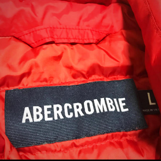 Abercrombie&Fitch(アバクロンビーアンドフィッチ)の新品 abercrombie ダウンベスト メンズのトップス(ベスト)の商品写真