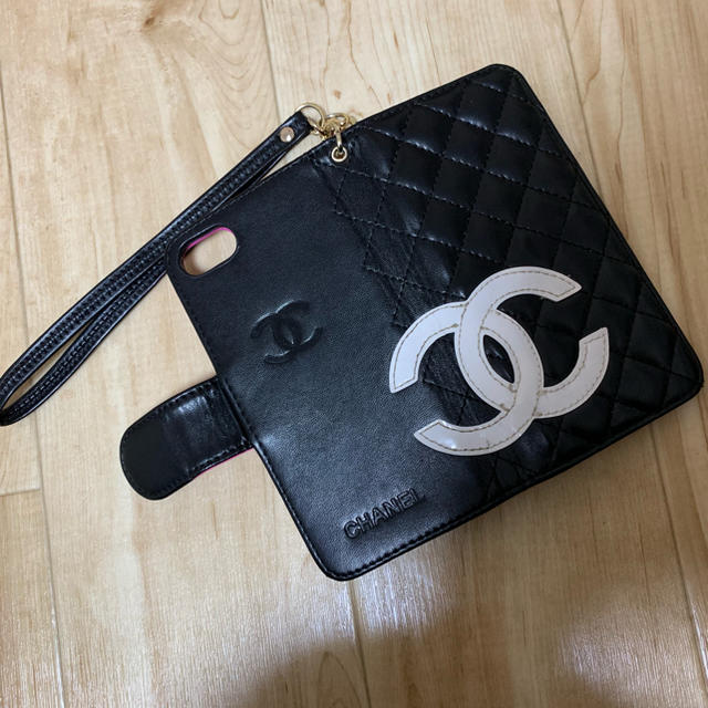 CHANEL(シャネル)のiPhoneケース スマホ/家電/カメラのスマホアクセサリー(iPhoneケース)の商品写真