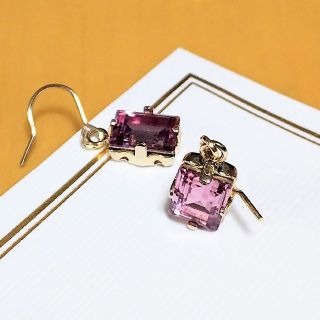 スワロフスキー(SWAROVSKI)のスワロフスキーピアス(ピアス)