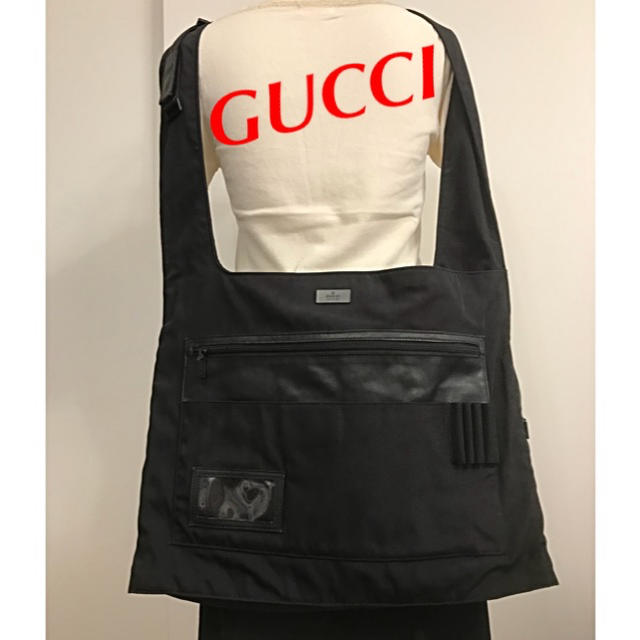 Gucci(グッチ)のイタリー製GUCCI 大きめメッセンジャー メンズのバッグ(メッセンジャーバッグ)の商品写真