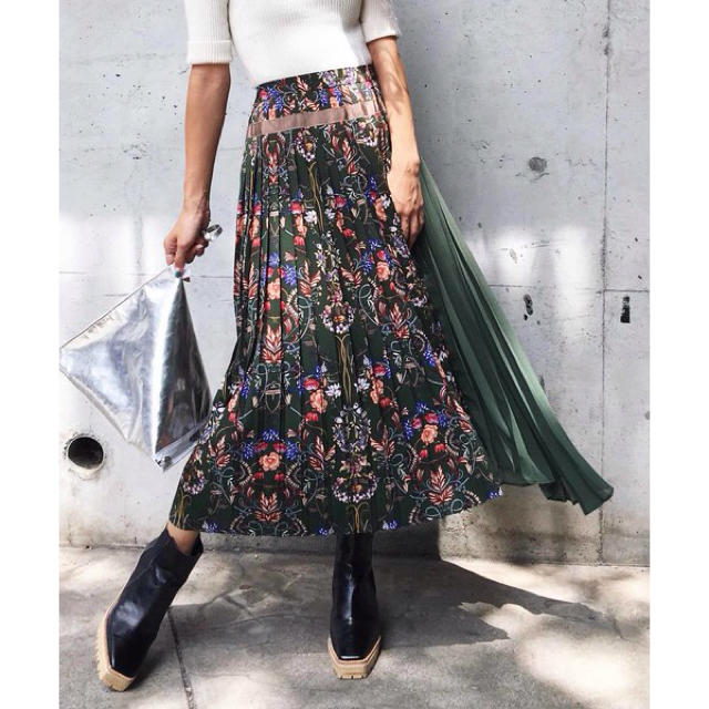 【Ameri VINTAGE】 FLOWER SIDE PLEATS SKIRT