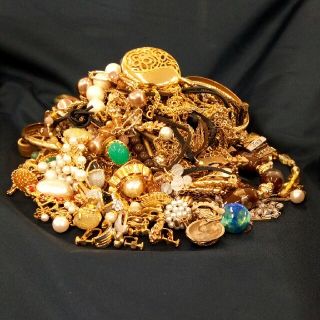 モスキーノ(MOSCHINO)のアクセサリー 大量 おまとめ 4kg～5kg！！(ネックレス)