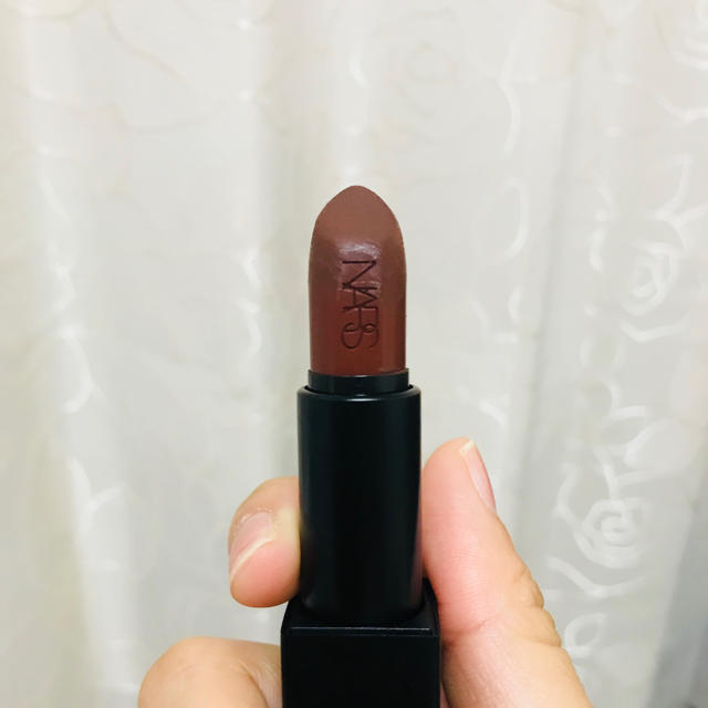 NARS(ナーズ)のNARS リップ 2832 コスメ/美容のベースメイク/化粧品(口紅)の商品写真