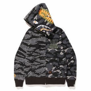 アベイシングエイプ(A BATHING APE)の【定価以下】Lサイズ UNDEFEATED×BAPE パーカー(パーカー)