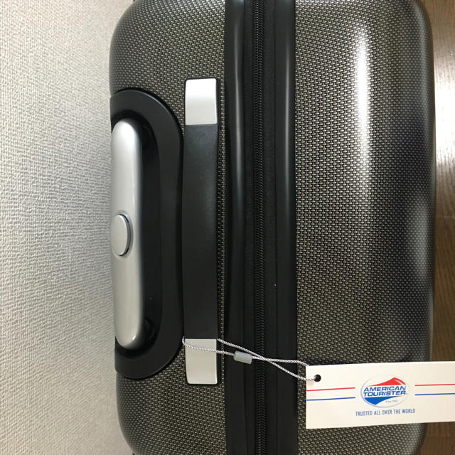 American Touristor(アメリカンツーリスター)のスーツケース 【新品】アメリカンツーリター メンズのバッグ(トラベルバッグ/スーツケース)の商品写真