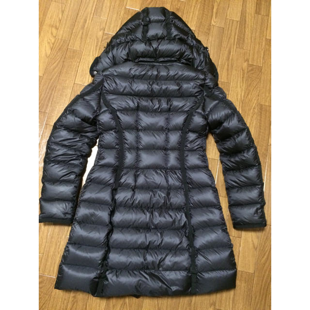 MONCLER(モンクレール)のモンクレール  エルミンヌ HERMINE サイズ0 ブラック レディースのジャケット/アウター(ダウンジャケット)の商品写真