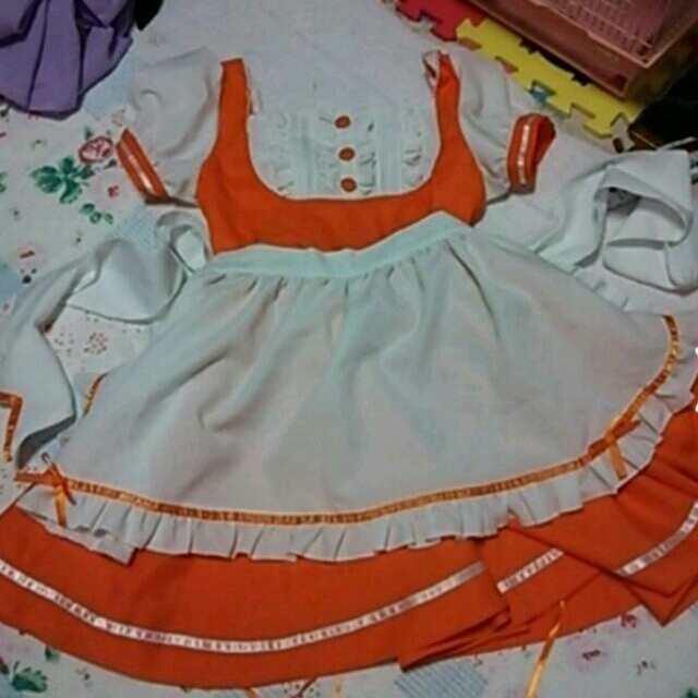 オレンジ　メイド服 レディースのワンピース(ひざ丈ワンピース)の商品写真