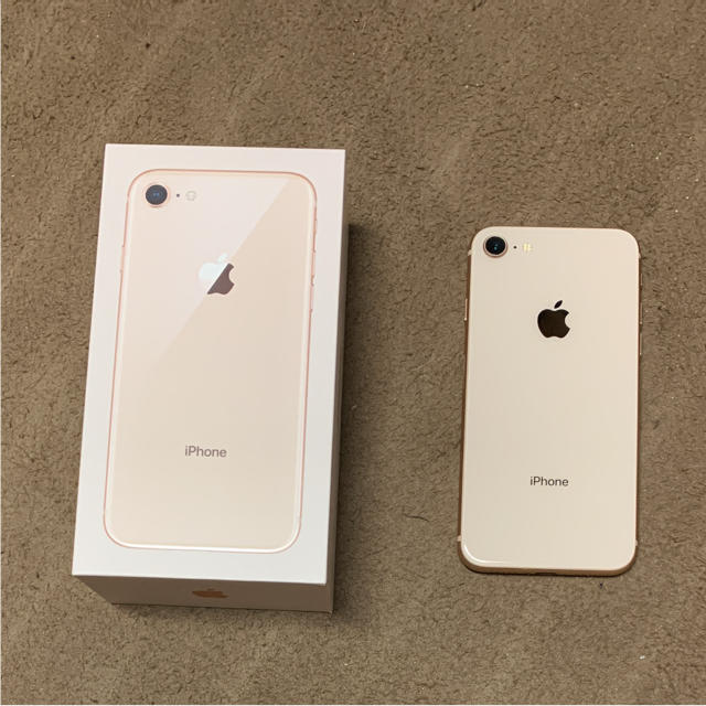 iPhone8 64GB au 即購入OKスマートフォン本体