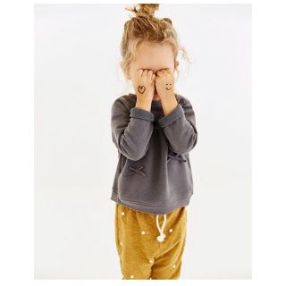 ザラキッズ(ZARA KIDS)のzarababy  リボンスウェット トレーナーザラベビー ザラキッズ104(Tシャツ/カットソー)