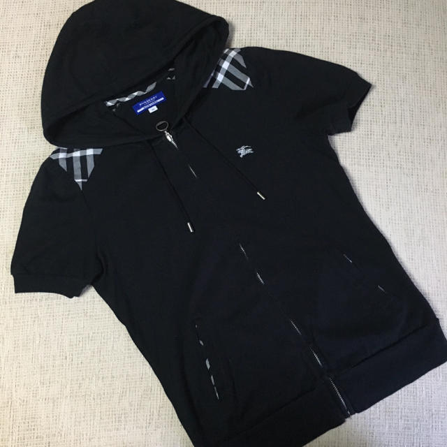 BURBERRY - (38) バーバリー/BURBERRY 黒/半袖/パーカー/ジップアップの通販 by リボンshop｜バーバリーならラクマ