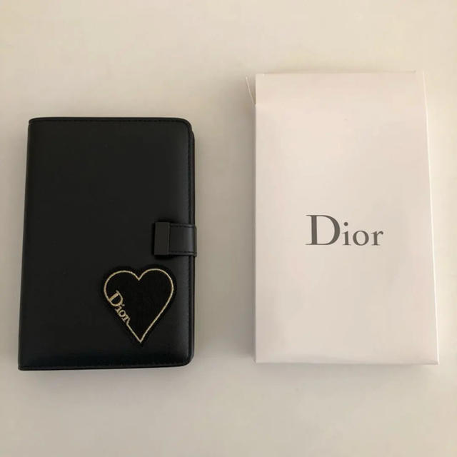 Dior(ディオール)の値下げ！Dior 手帳 ノベルティ 袋付き エンタメ/ホビーのコレクション(ノベルティグッズ)の商品写真