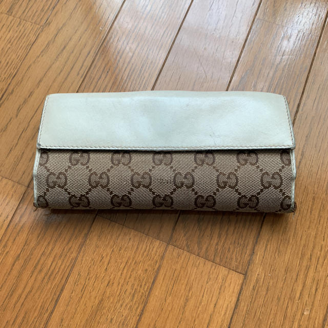 Gucci(グッチ)のGUCCI 正規品 財布 レディースのファッション小物(財布)の商品写真