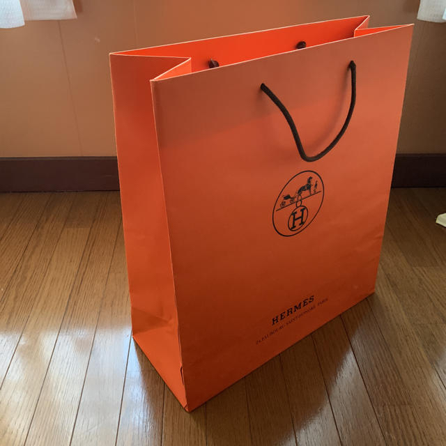 Hermes(エルメス)のエルメス 紙袋 大 レディースのバッグ(ショップ袋)の商品写真