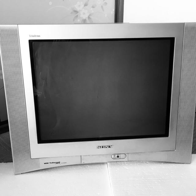 SONY(ソニー)のソニーブラウン管テレビ スマホ/家電/カメラのテレビ/映像機器(テレビ)の商品写真