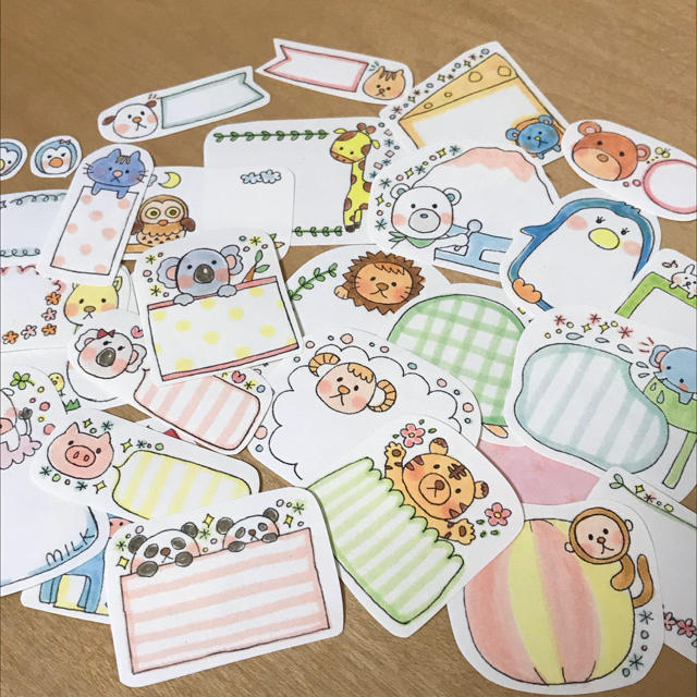 Tセット♡手描き 動物コメント フレークシール   ハンドメイドの文具/ステーショナリー(しおり/ステッカー)の商品写真