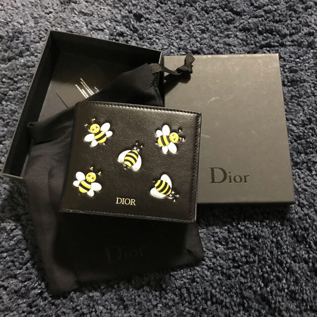 kaws dior wallet