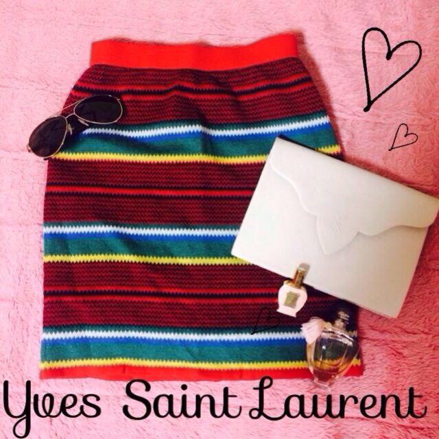 Saint Laurent(サンローラン)のYSL♥︎タイトスカート レディースのスカート(ミニスカート)の商品写真