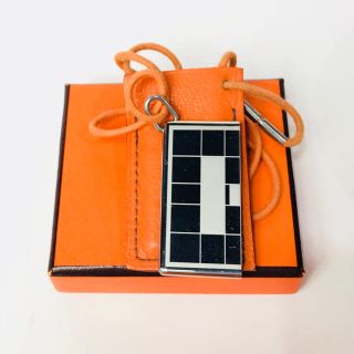 エルメス(Hermes)の送料無料 エルメス ネックレス ペンダント トップ プレート(ネックレス)