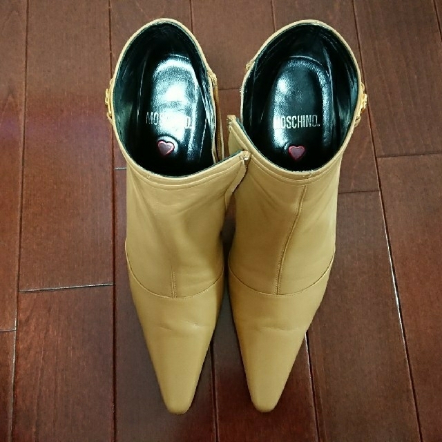 二点セット モスキーノの上品なブーツとコールハンのショートブーツ🎵 レディースの靴/シューズ(ブーツ)の商品写真