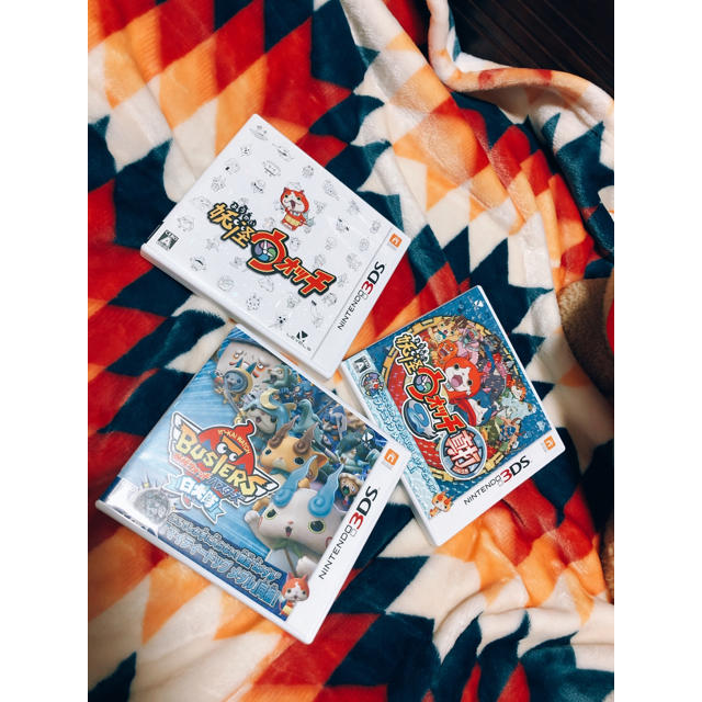 ニンテンドー3DS(ニンテンドー3DS)の妖怪ウォッチ 三つセット エンタメ/ホビーのゲームソフト/ゲーム機本体(家庭用ゲームソフト)の商品写真