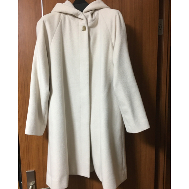 IENA(イエナ)のイエナ アンゴラビーバーフーテッドコート レディースのジャケット/アウター(ロングコート)の商品写真