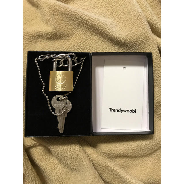 trendywoobi key necklace 南京錠ネックレス ユニセックス