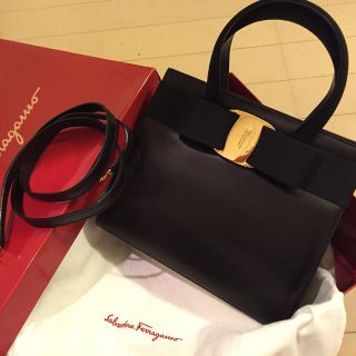 フェラガモ(Ferragamo)のレザーリボンバッグ♡(ハンドバッグ)