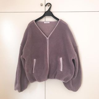 ナチュラルクチュール(natural couture)のボアブルゾン ラベンダー(ブルゾン)